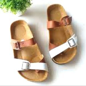 BearPaw Julieta 2 Slide Byckle Sandals